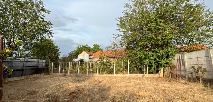 Vindem casa 3 camere, teren 521 mp, Oradea Oncea 99.000 Comision 0